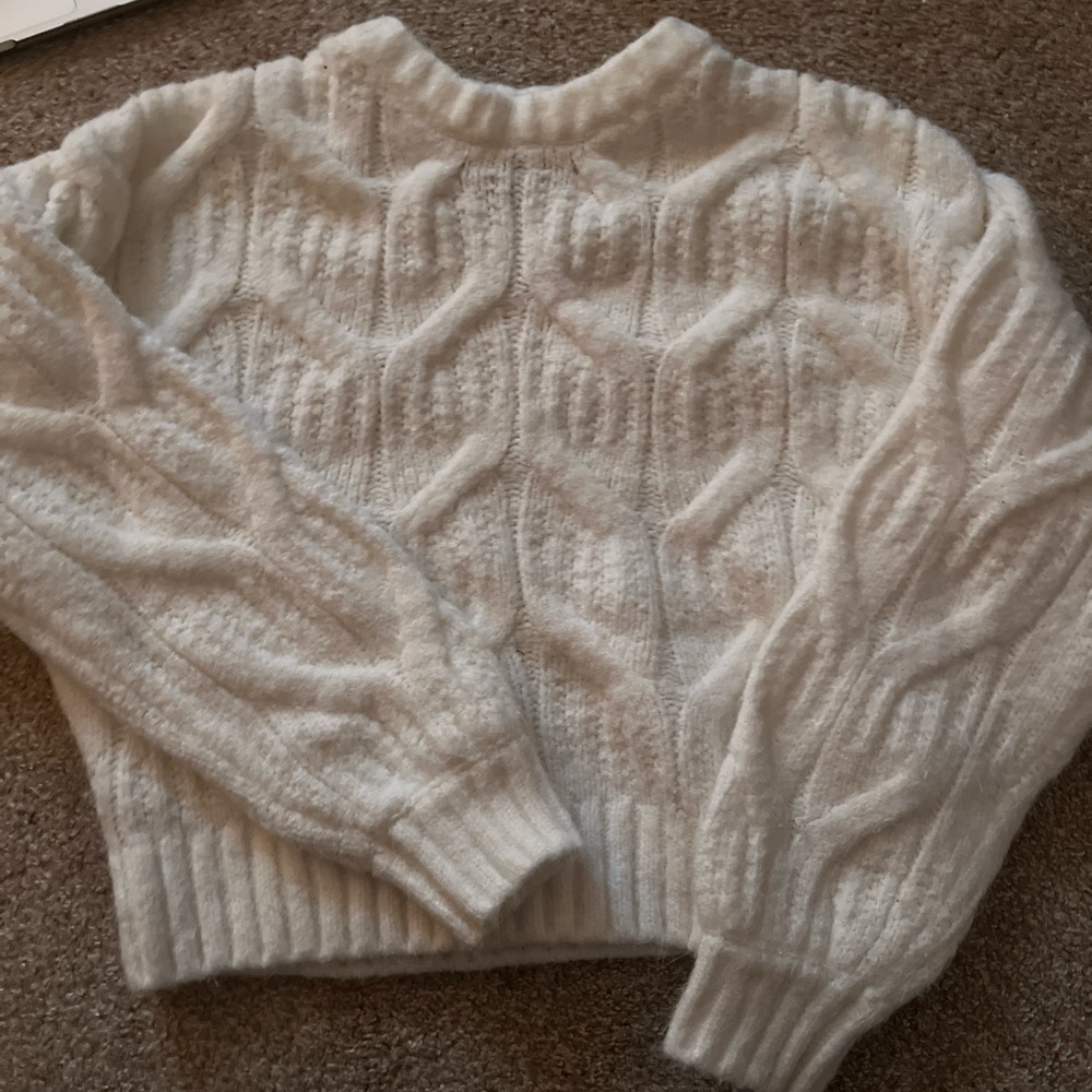 Cozy Cable Knit Sweater - Cream